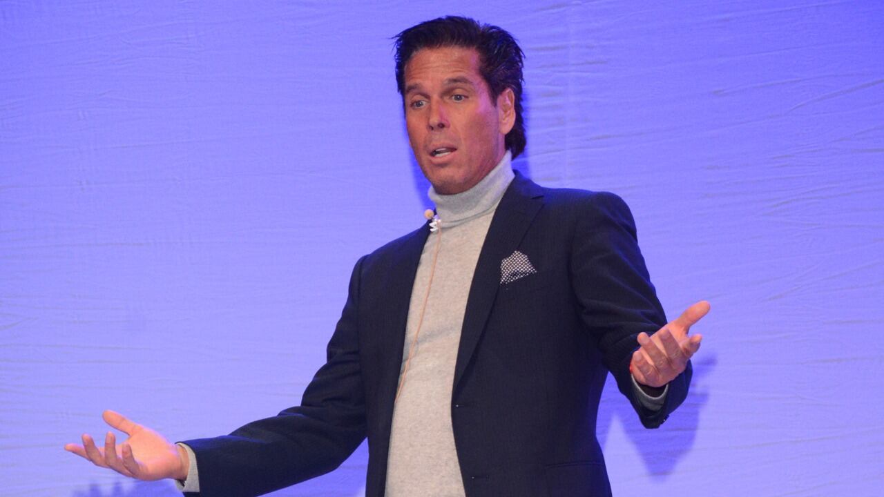 Roberto Palazuelos salió experto en política y lanzó un duro mensaje contra el gobierno de AMLO