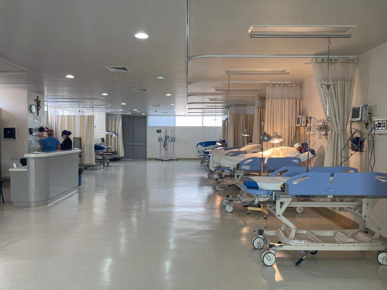 ISSSTE confirma operación normal del Hospital Regional de Oaxaca ante protestas.