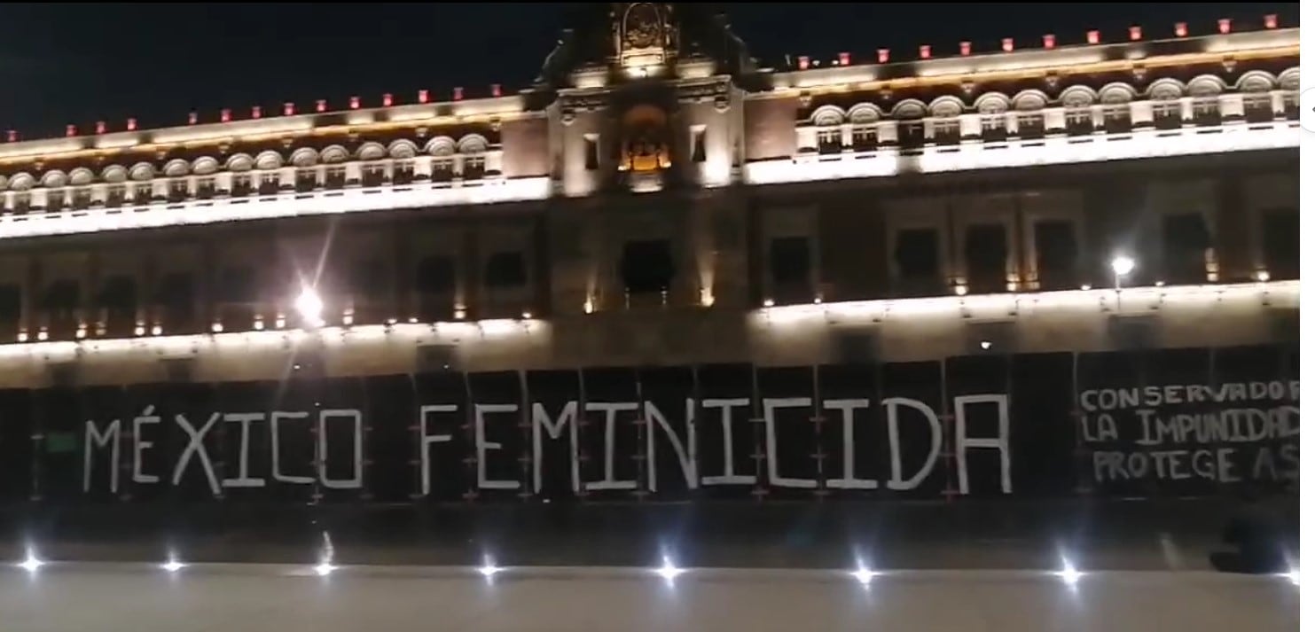 Pintas en Palacio Nacional por el Día de la Mujer