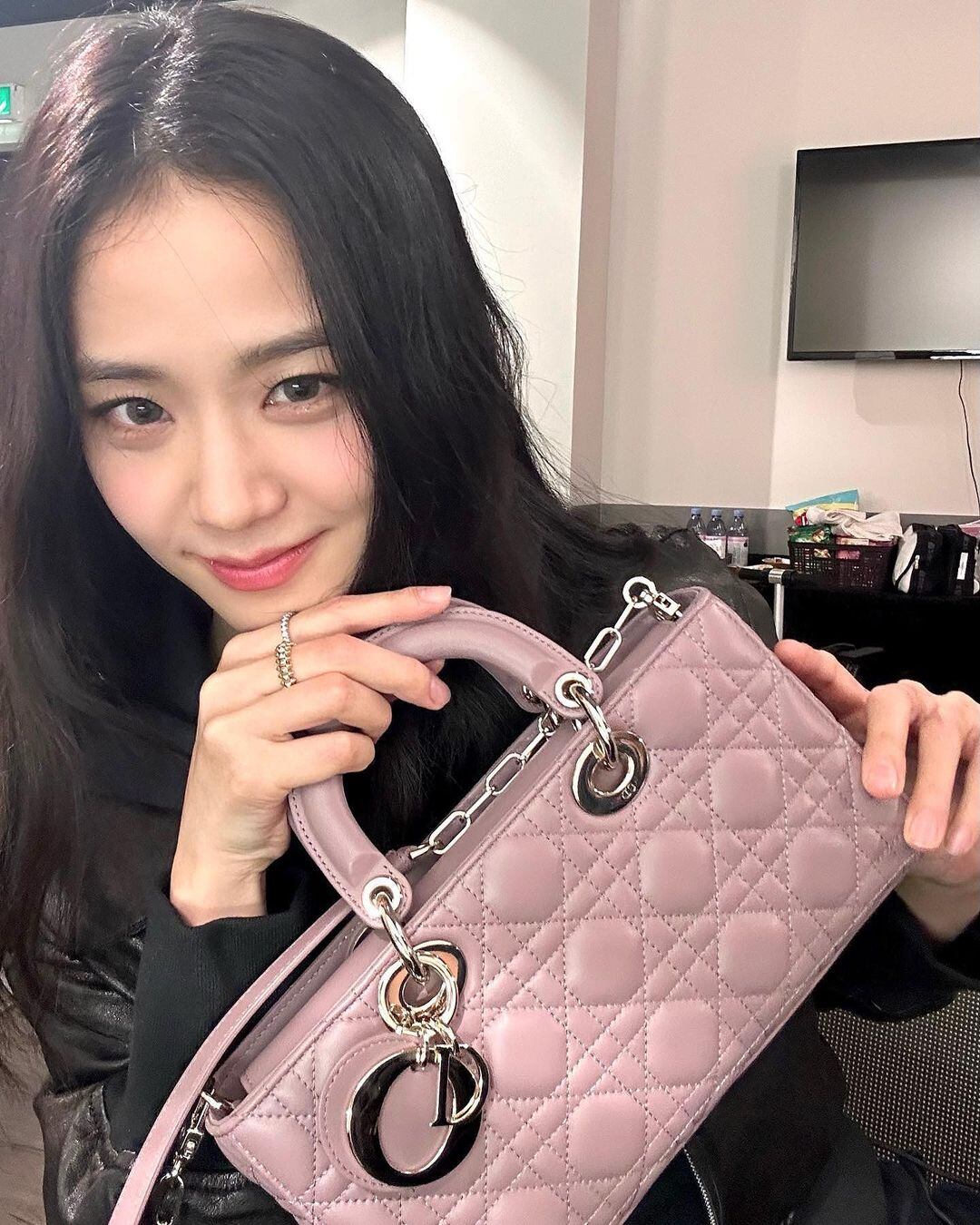 Jisoo de Blackpink se lanzará como solista
