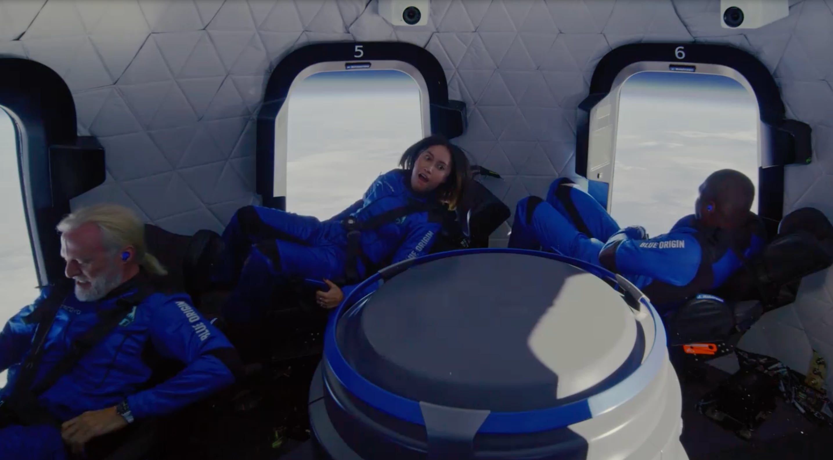 Reacción de Katya Echazarreta en el espacio