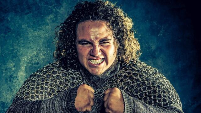 Luchador Einar Dharius “El Vikingo”