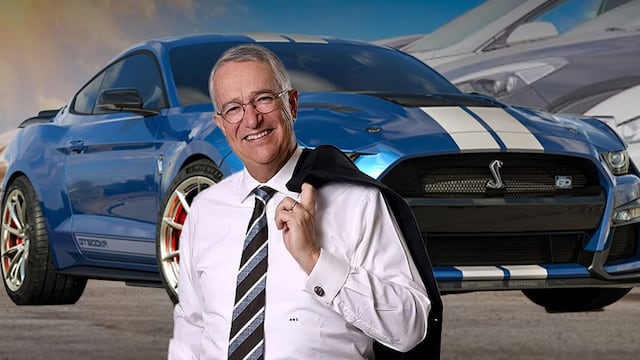Ricardo Salinas Pliego y su Mustang