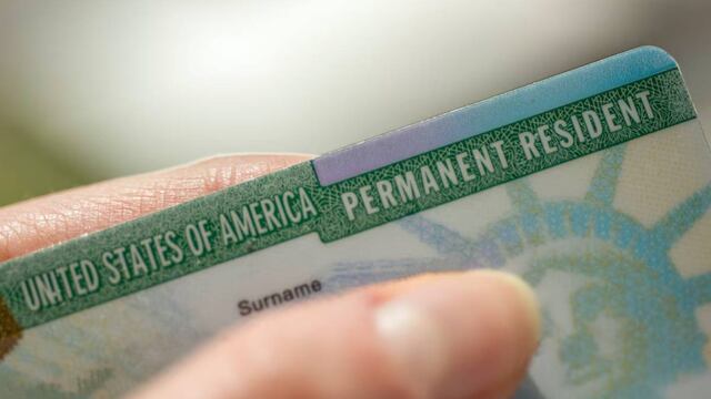 Malas noticias si buscabas residencia permanente en Estados Unidos