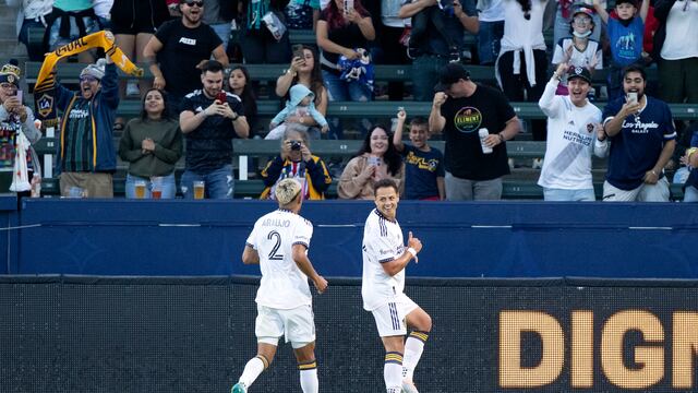 Chicharito Hernández