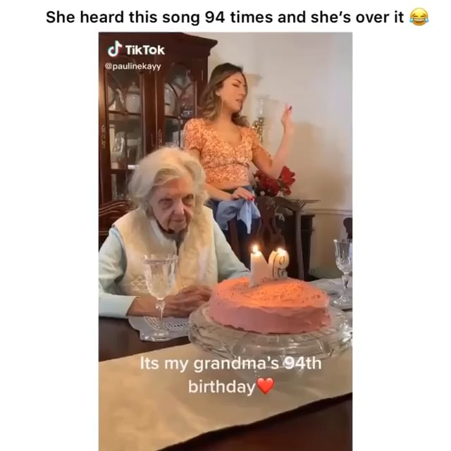 Meme abuelita