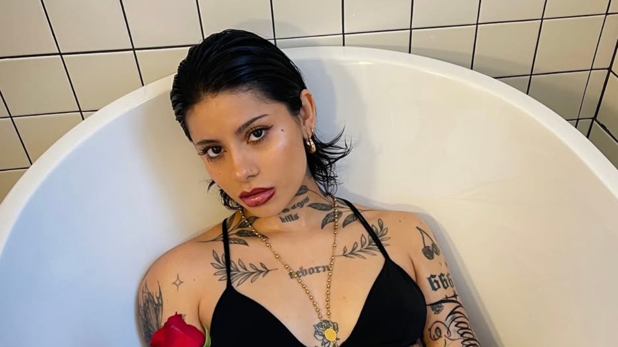 Dagna Mata acusa presión del equipo de Christian Nodal y falta de pago