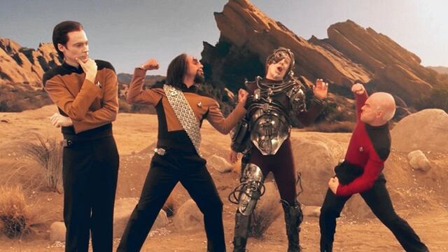 Personajes de The Big Bang Theory son llamados geeks y nerds