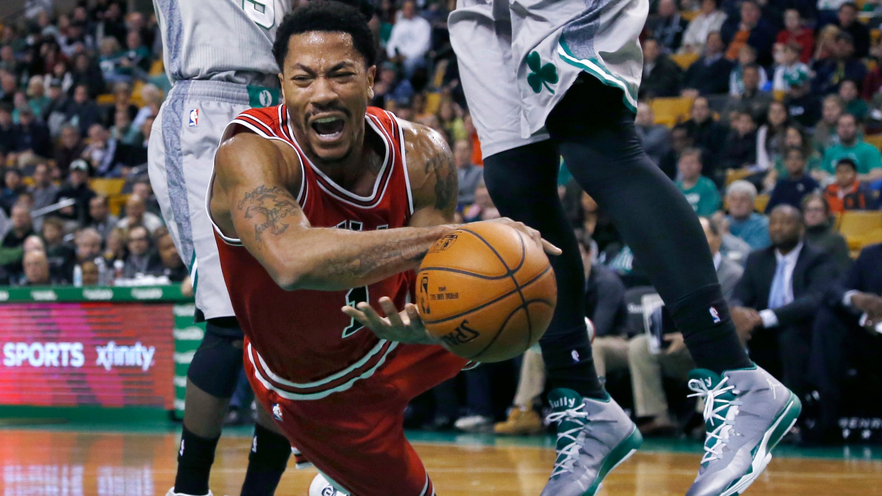 ¿Quién es Derrick Rose, el basquetbolista que no pudo ser el nuevo Michael Jordan por las lesiones?
