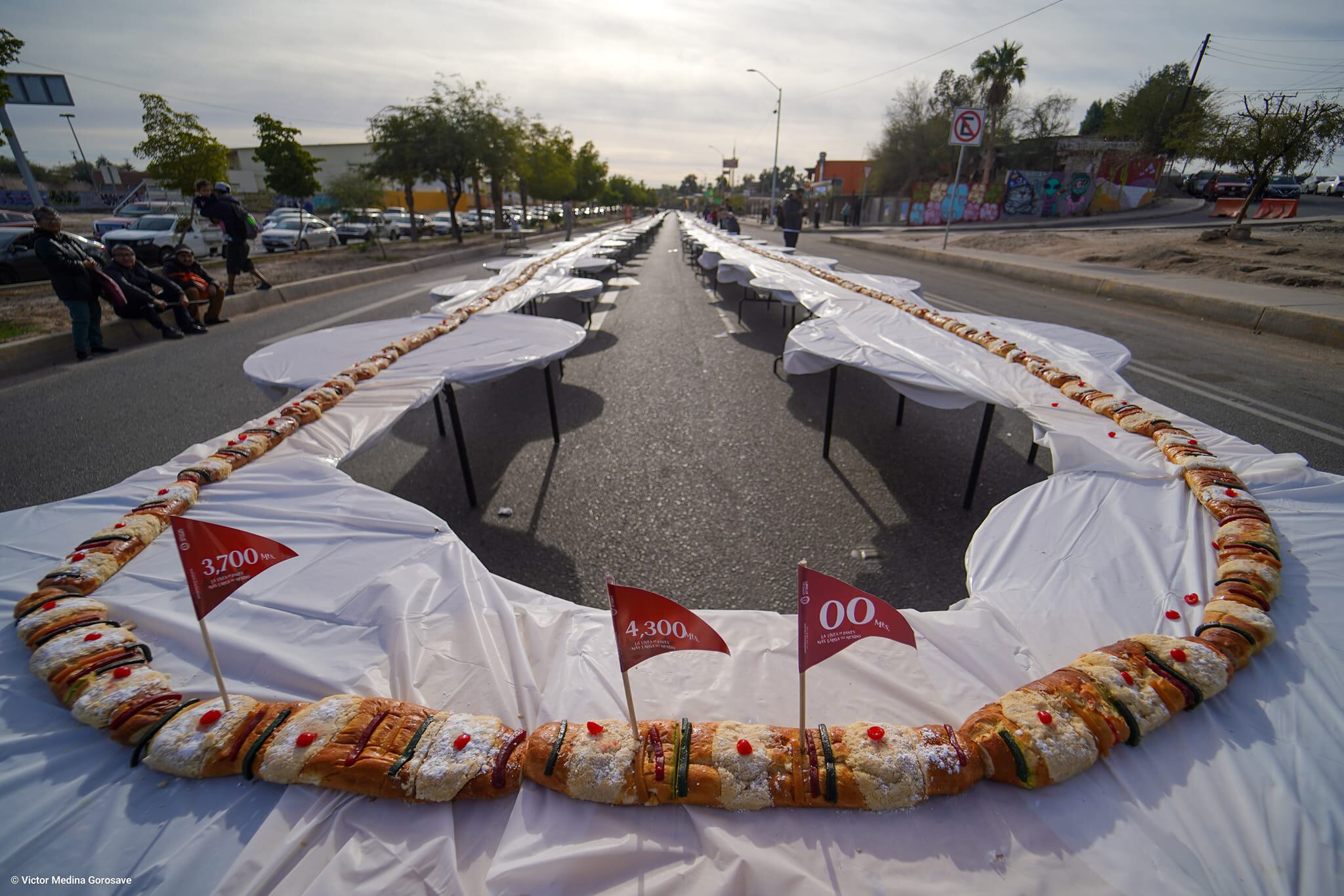 En Mexicali rompen récord Guiness de la rosca más grande del mundo