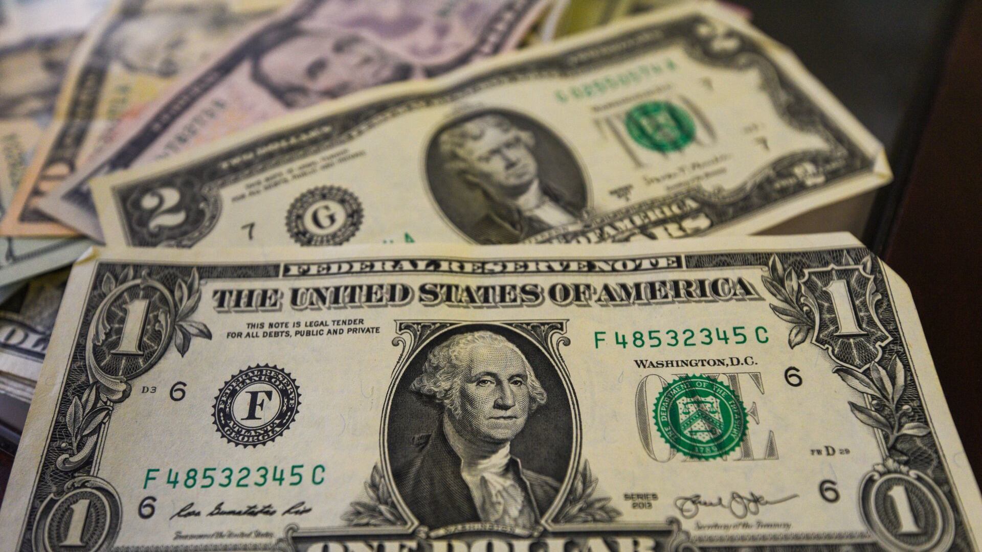 Precio del dólar peso mexicano hoy 8 de noviembre: Tipo de cambio sufre otro golpe al inicio de la jornada
