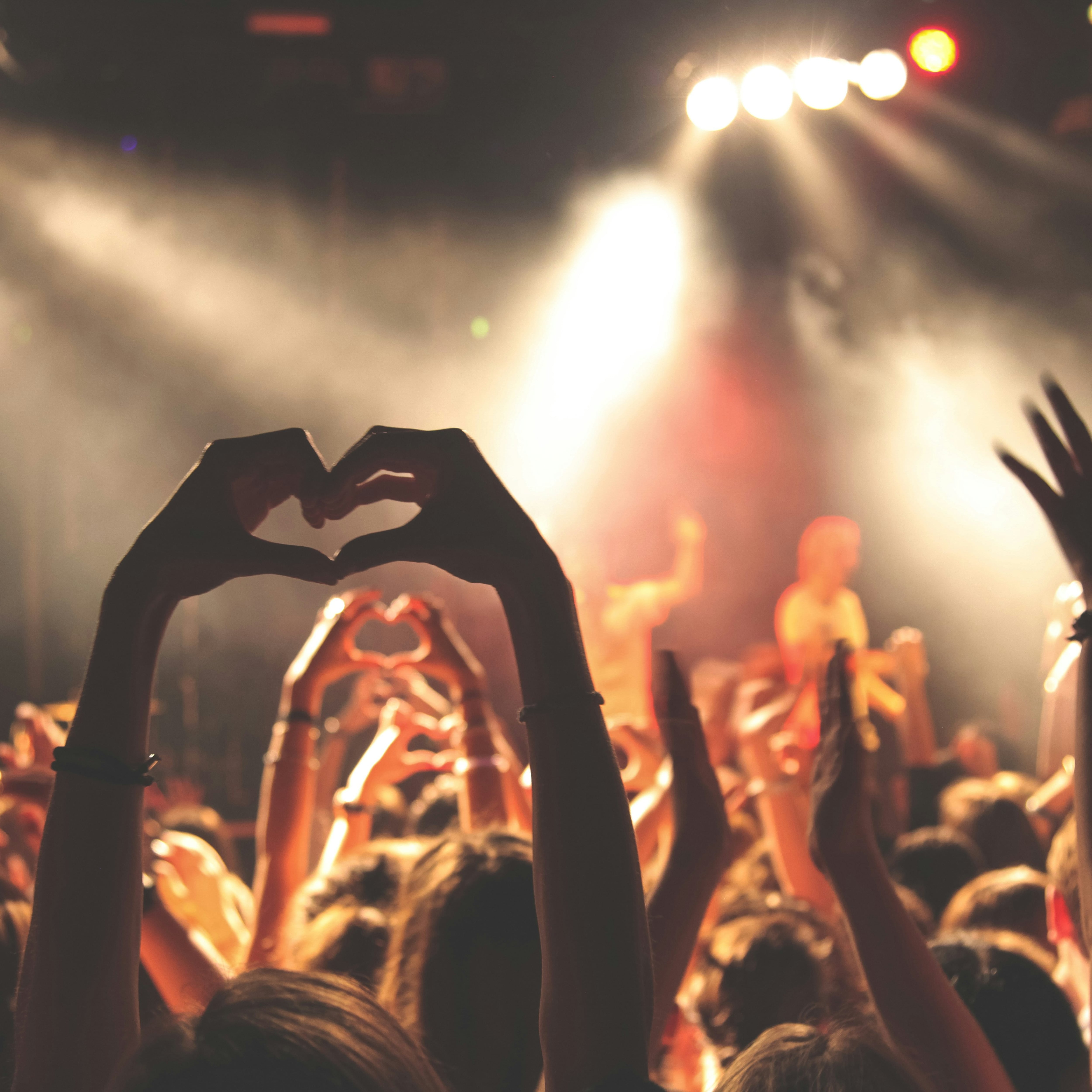 Conciertos en CDMX en diciembre: calendario con fechas, artistas y sedes