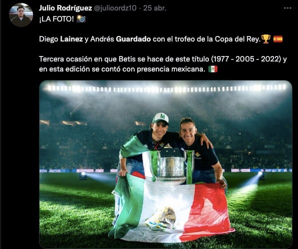 Andrés Guardado y Diego Lainez