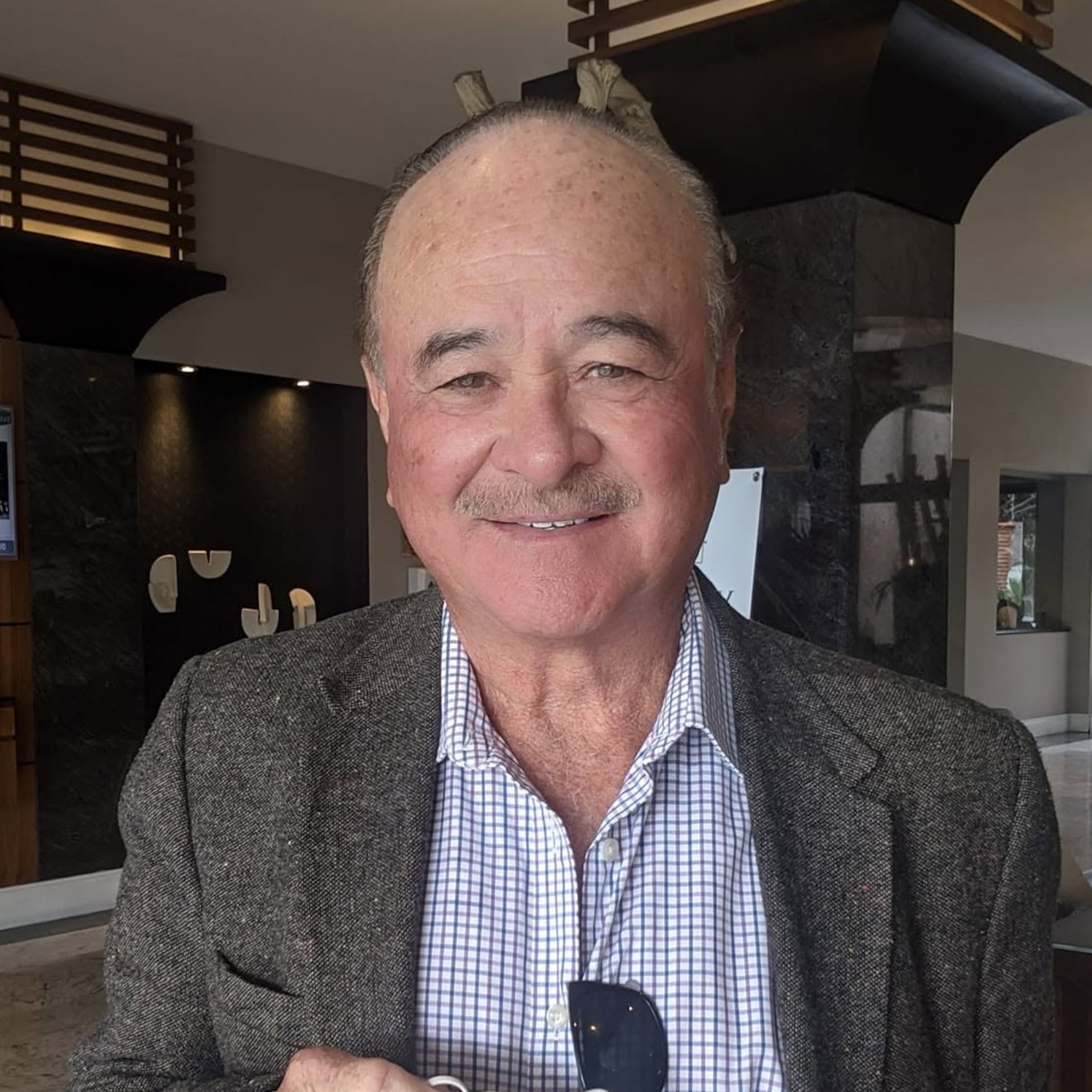 Defensa de Ernesto Ruffo pide que audiencia sea pública; buscaba prisión domiciliaria
