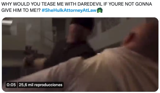 Memes de She-Hulk y Daredevil