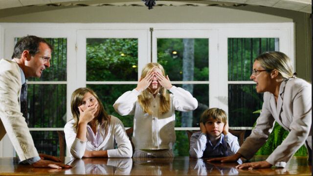 Los niños que son sometidos al estrés social pueden generar cambios desfavorables en su conducta y emociones caracterizadas por timidez, cautela excesiva y, sobre todo, una tendencia a evitar nuevas experiencias.