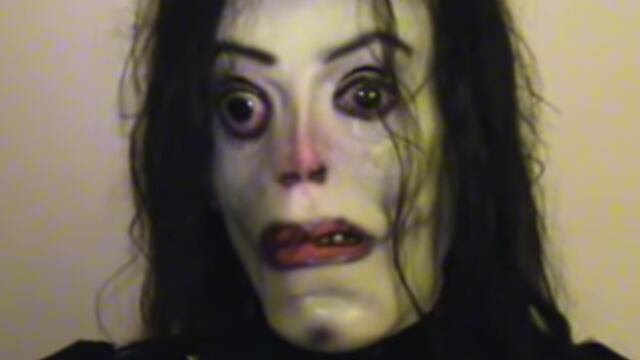 Video sobre una escultura animatrónica de Michael Jackson.