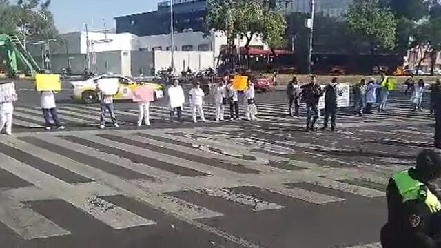 Bloqueo de médicos en Insurgentes Norte