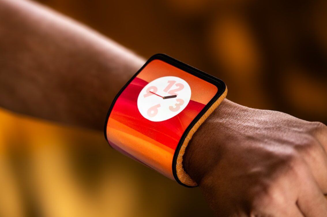 Motorola presenta el primer smartphone que se convierte en smartwatch; ¿ya tiene precio?