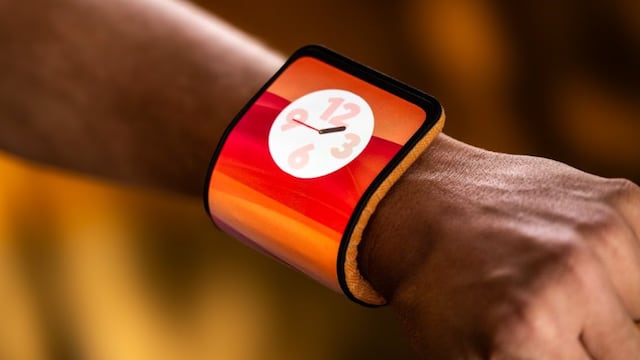Motorola presenta el primer smartphone que se convierte en smartwatch; ¿ya tiene precio?