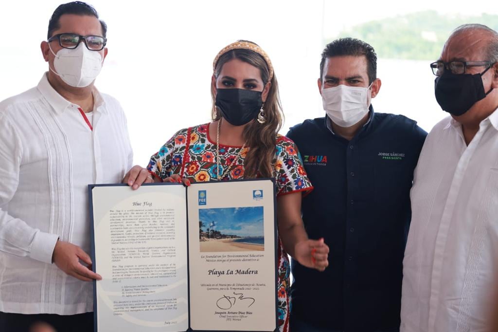 Evelyn Salgado inaugura pavimentación del circuito vial colonia Las Brisas-6 de Enero