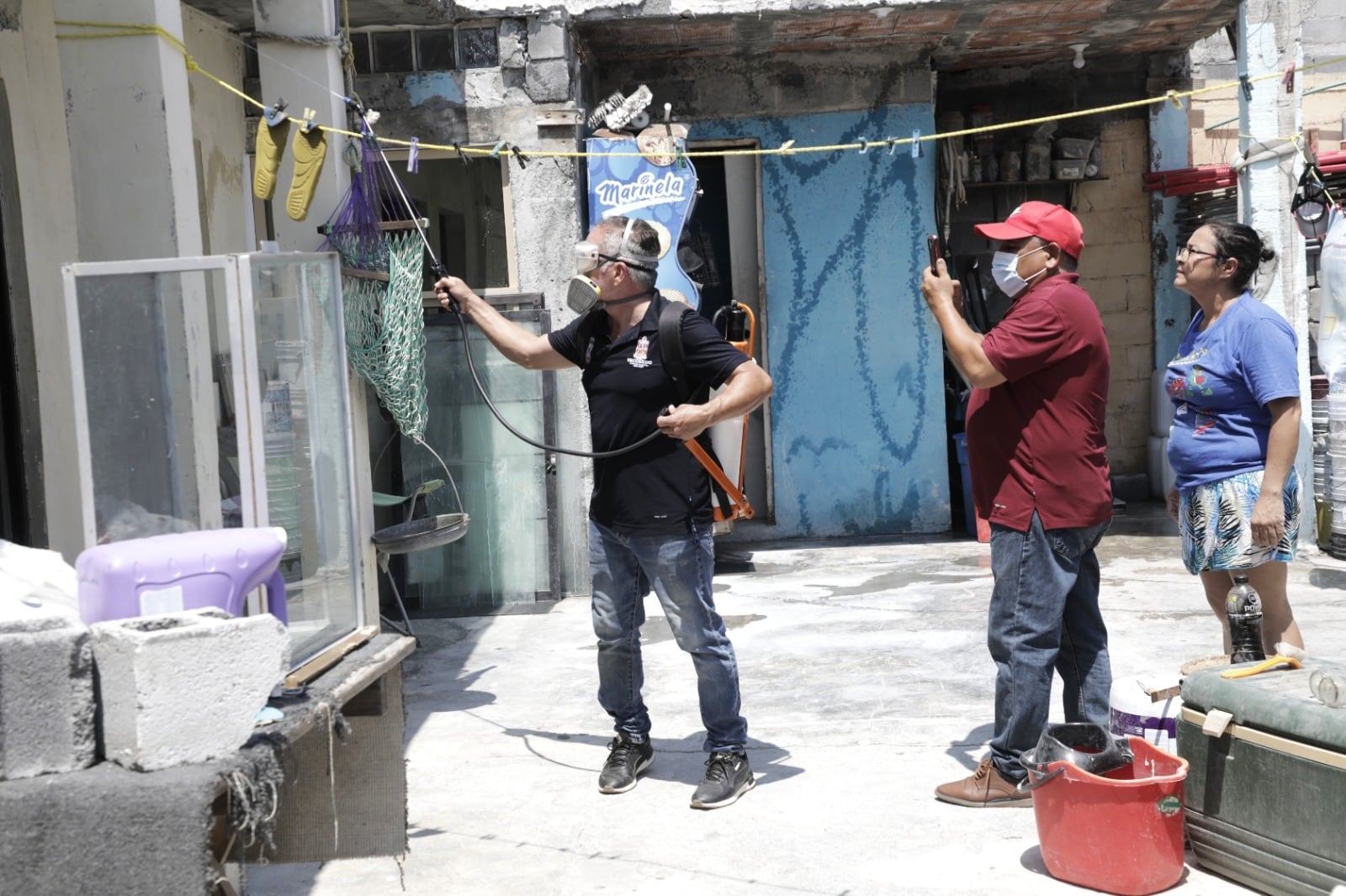 El Gobierno de Escobedo reforzó los operativos de fumigación en Escobedo y descacharrización en colonias del sector norponiente.