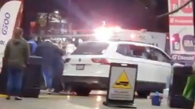 Matan a pareja frente a sus hijos durante asalto en gasolinera en Azcapotzalco