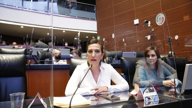 Kenia López Rabadán