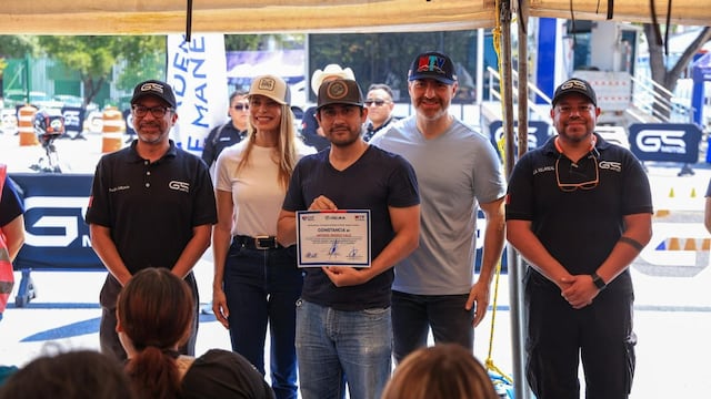 Monterrey ofrece curso gratuito de manejo de motocicleta.