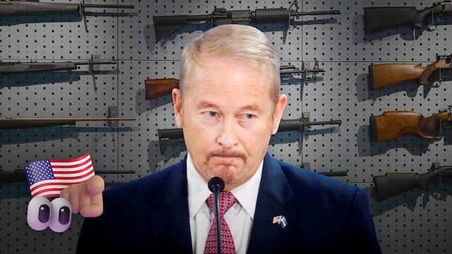 Ronald Johnson: Estados Unidos seguirá decomisando armas del crimen organizado