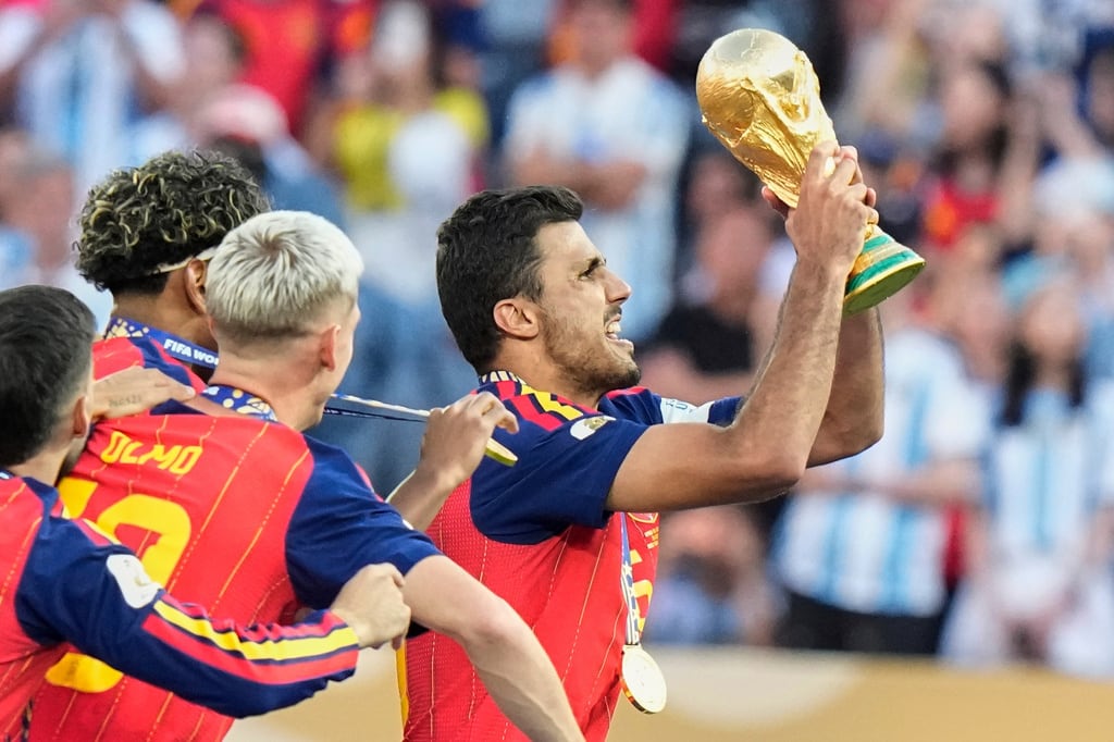 Rodri abre la puerta al Real Madrid y autoriza reuniones para definir su futuro.