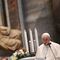 Papa Francisco llama a no vivir una navidad “falsa y comercial”