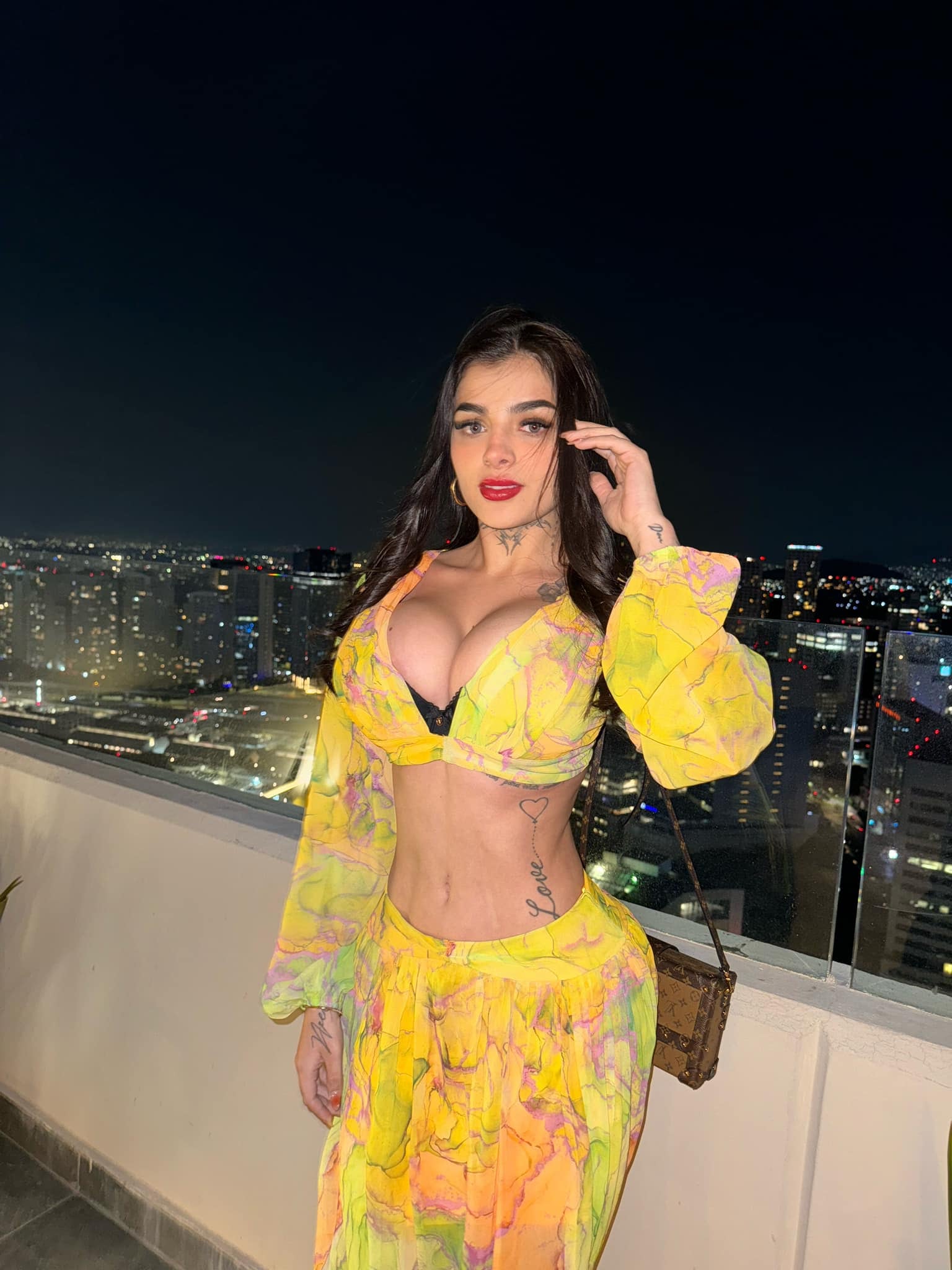 Karely Ruiz, beca de poesía