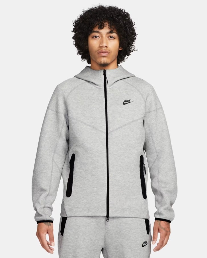 Outfit que llevaba Nicolás Maduro al ser detenido se agota en Nike