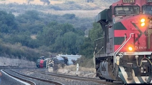 Tepetitlán, Hidalgo: Se descarrila tren con materiales peligrosos