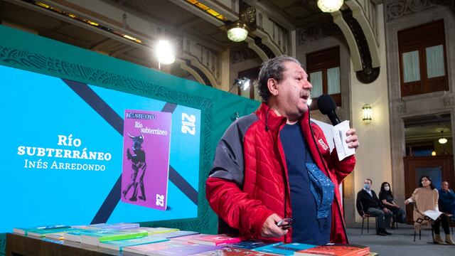 FCE presenta colección de libros "21 para el 21"