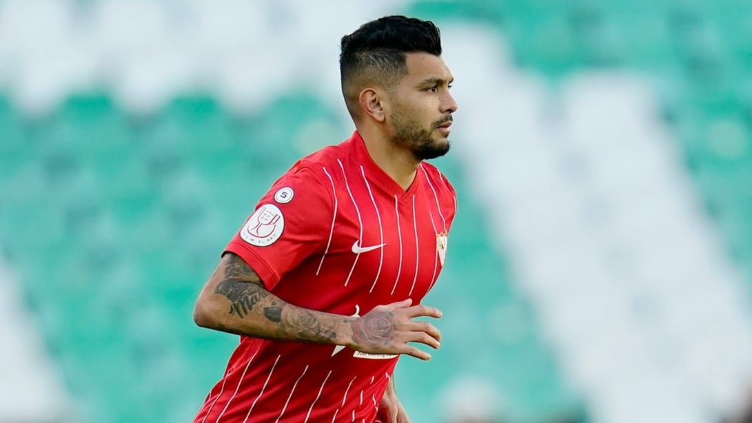 Debut del Tecatito Corona