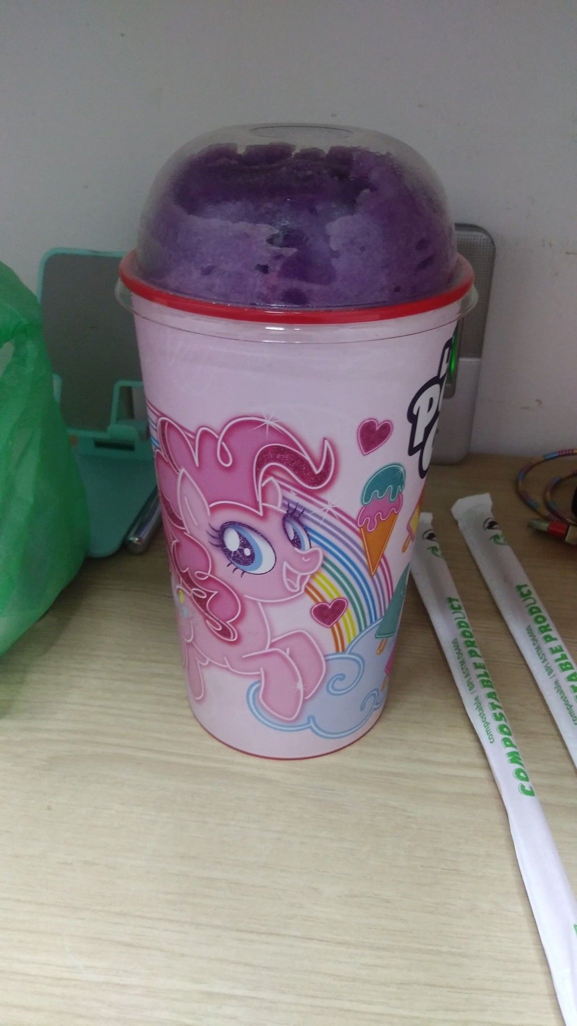 Vasos ICEE de My Little Pony y Transformers