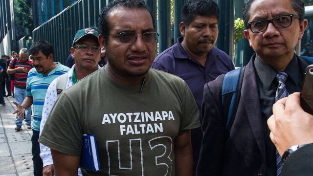 Vidulfo Rosales lamentó que padres de los 43 no se hayan reunido con el Papa.