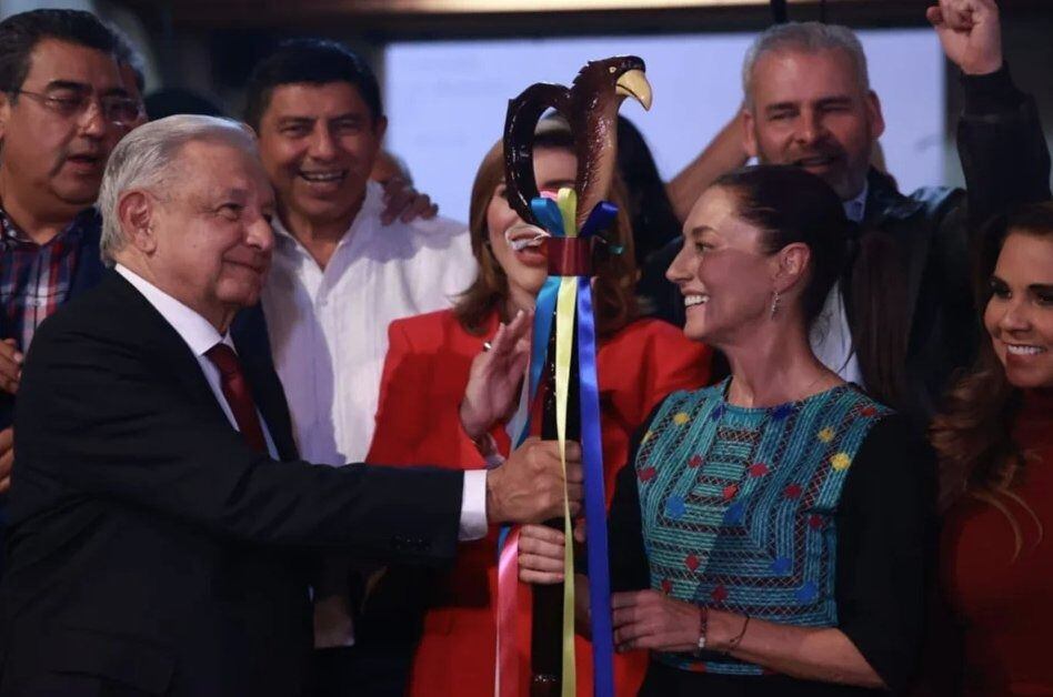 Entrega de Bastón de Mando