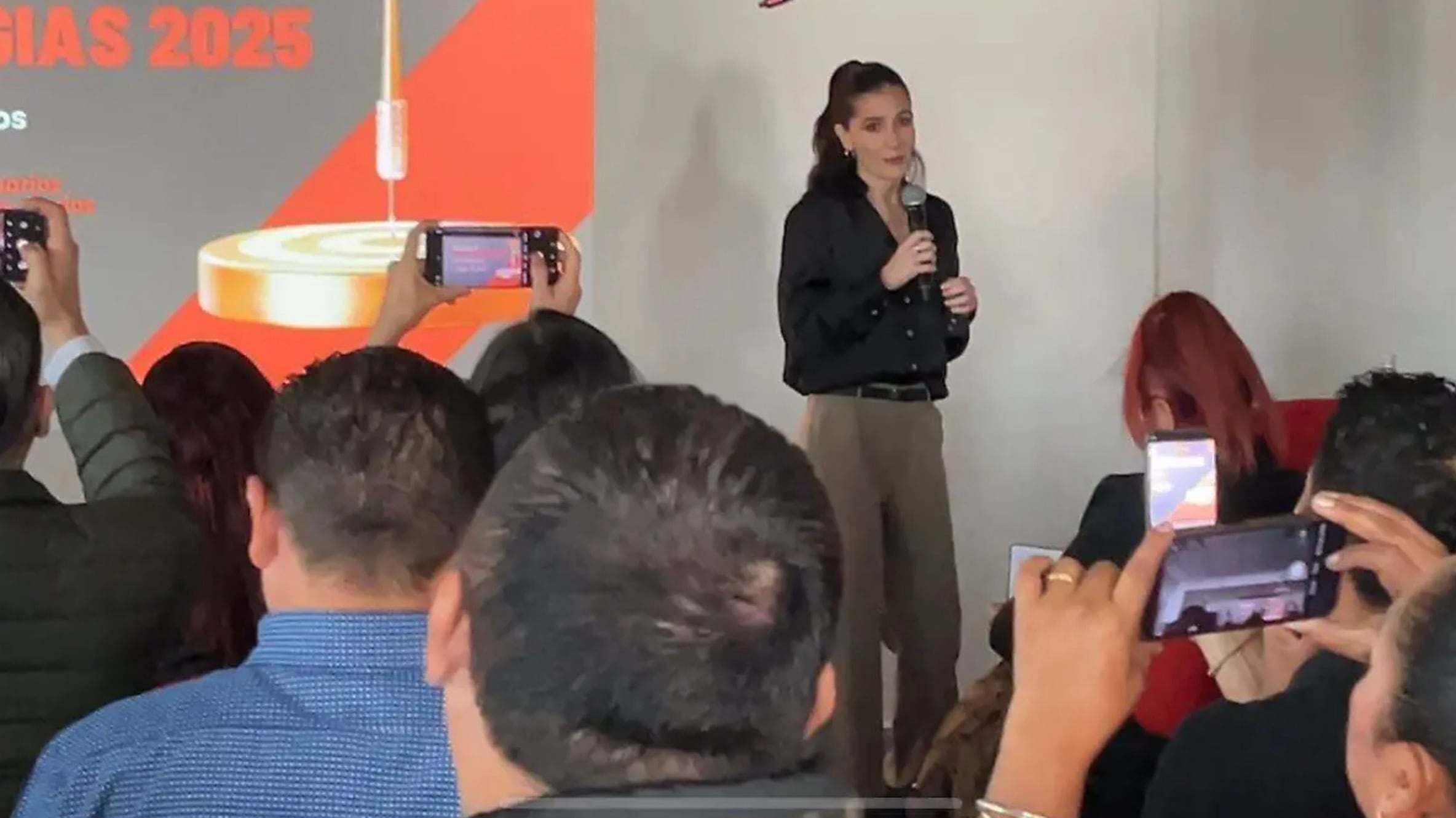 ¿Quién es Mariana Martínez?