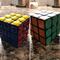 Estudiante crea Cubo de Rubik para personas con ceguera