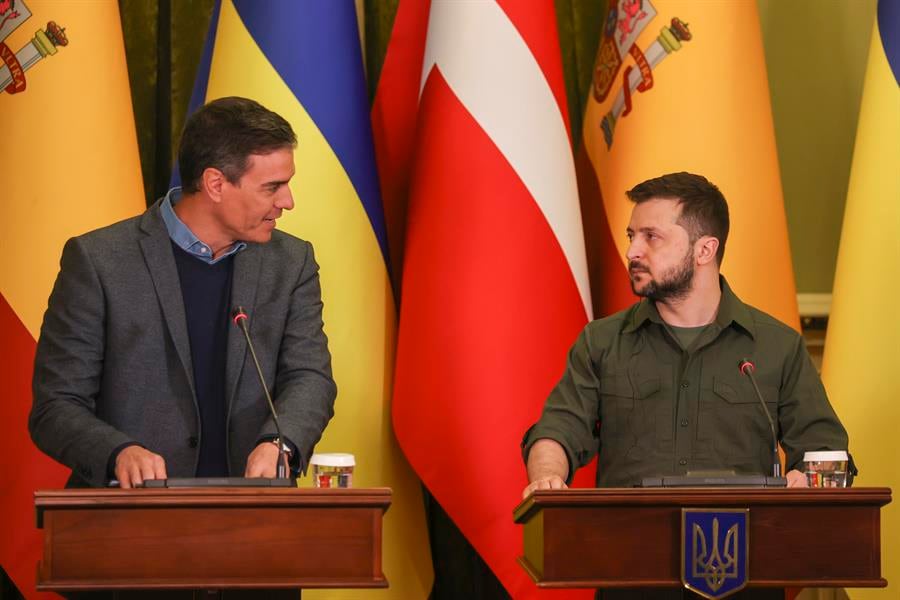 España dará armas a Ucrania