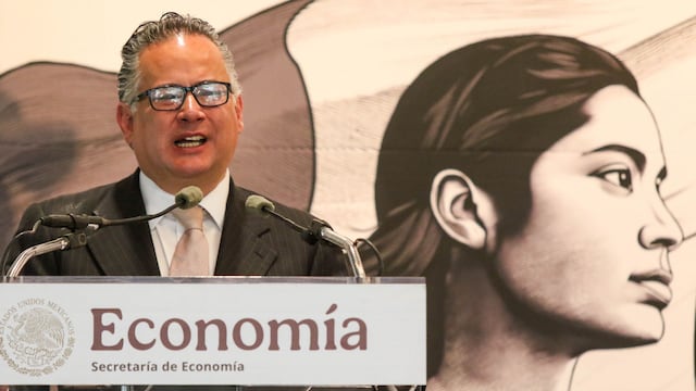 Santiago Nieto desmiente acusaciones sobre reloj de lujo.