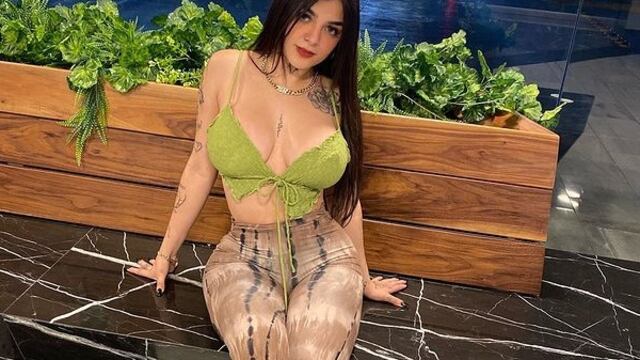 Karely Ruiz, modelo.