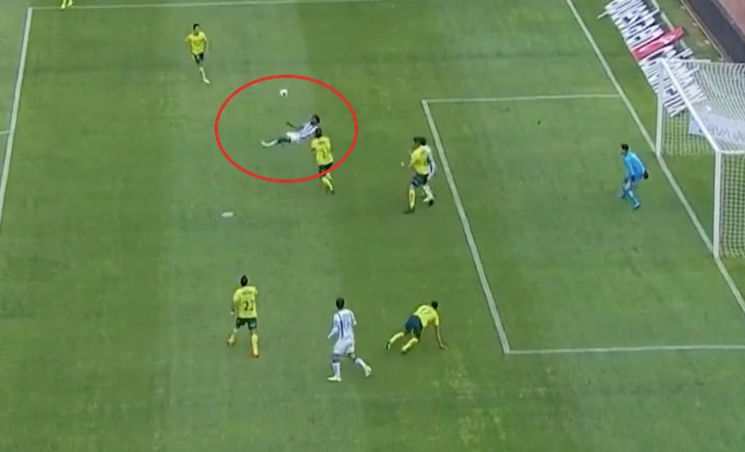 Avilés Hurtado anotó un gran gol de chilena