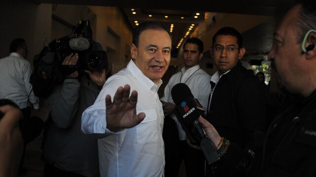 Alfonso Durazo, gobernador de Sonora y presidente del Consejo Nacional de Morena, llega a las instalaciones del WTC