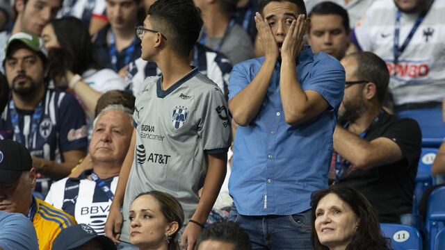 Afición de Rayados durante el Clásico Regio