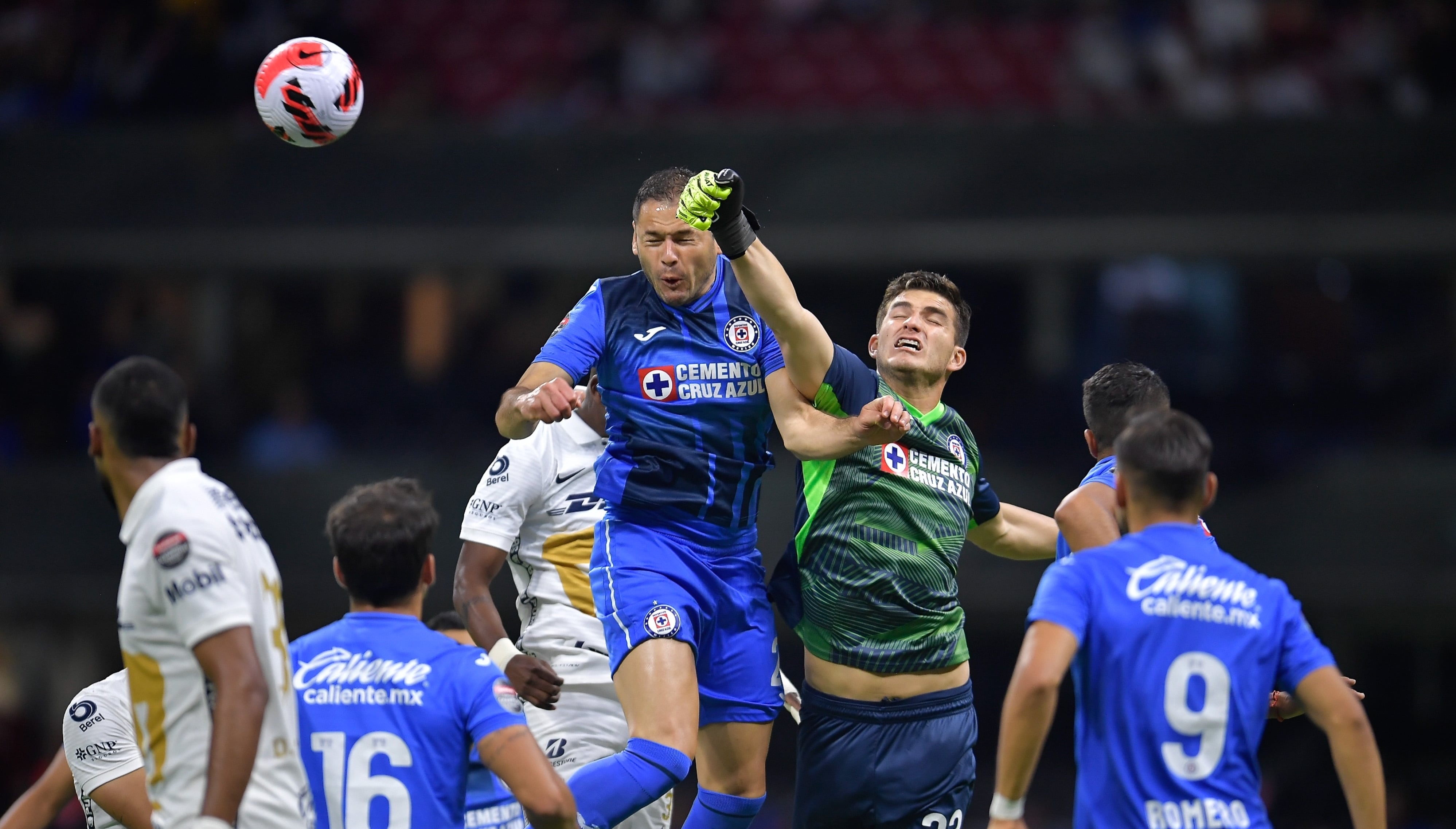 Cruz Azul vs Pumas en Concachampions