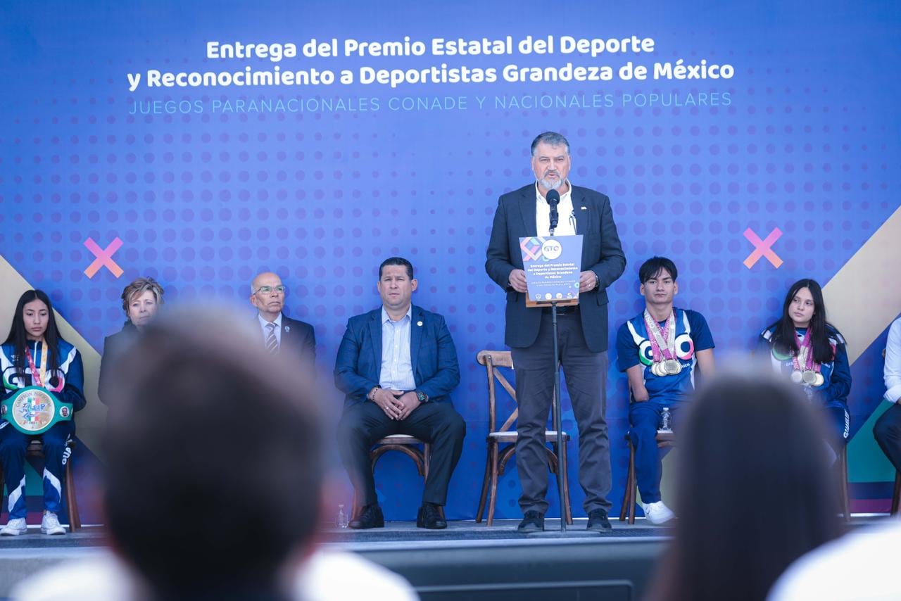 Marco Heroldo Gaxiola Romo, Director General de CODE Guanajuato, durante la entrega del Premio Estatal del Deporte 2022